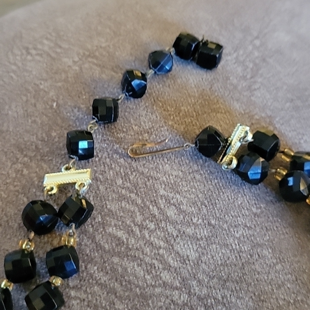 VTG 1950s Chunky Black Faceted Acrylic Layered Necklace - Picture 5 of 5